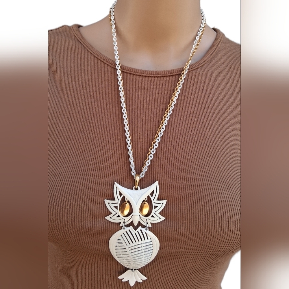 ​🦉 Vintage ALAN Signed 1970s White Enamel Owl Long Pendant Necklace
